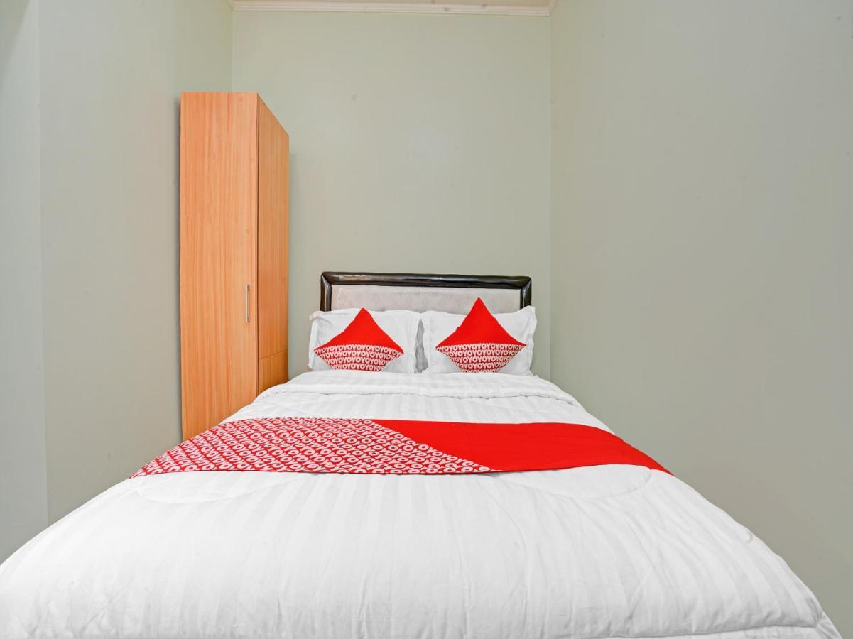 Oyo 90804 Oma Uti Homestay Syariah Γιογκιακάρτα Εξωτερικό φωτογραφία